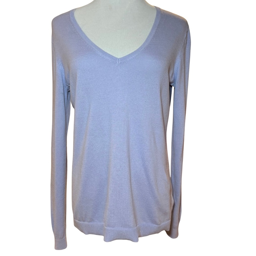 Lavender V-Neck Long Sleeve Sweater | Size M